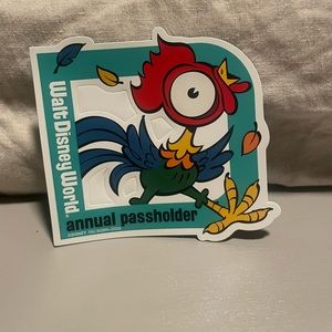 Hei Hei Disney Passholder Magnet